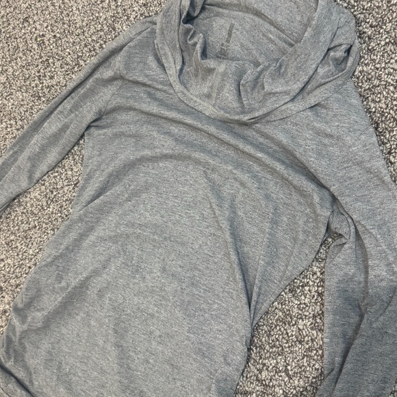 Lucy cowl neck hooded ruched, ruched sleeve pullover top ❤️ - Picture 3 of 6